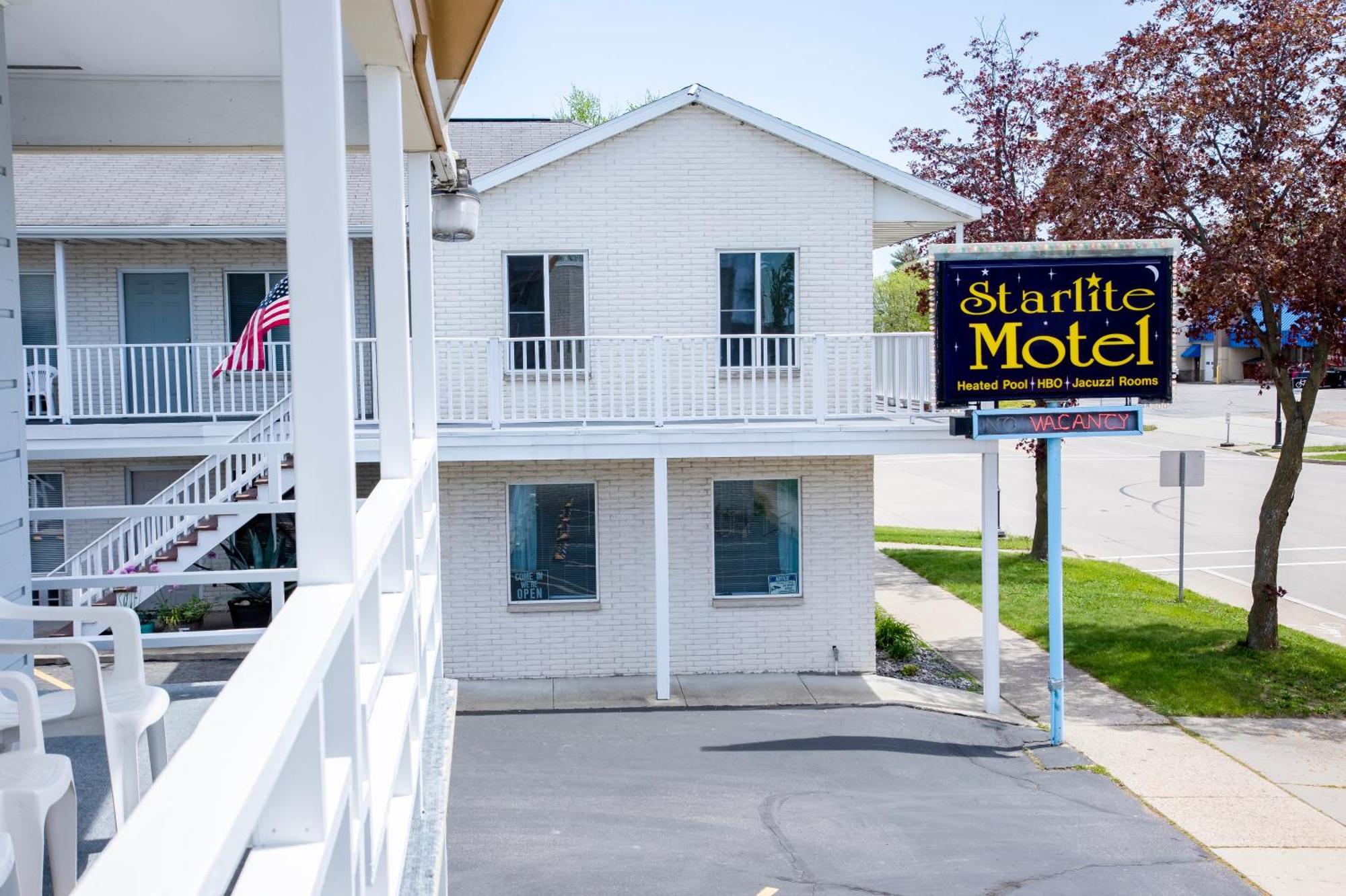 Starlite Motel Wisconsin Dells Exterior foto